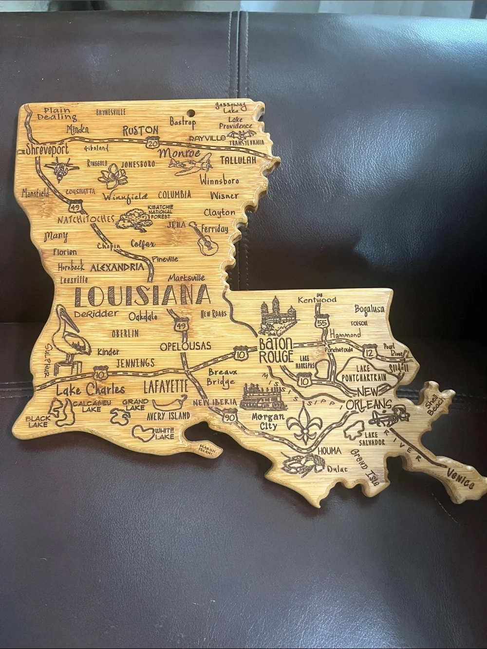 Louisiana Bamboo Cutting/Charcuterie Board - Decorative State Map
